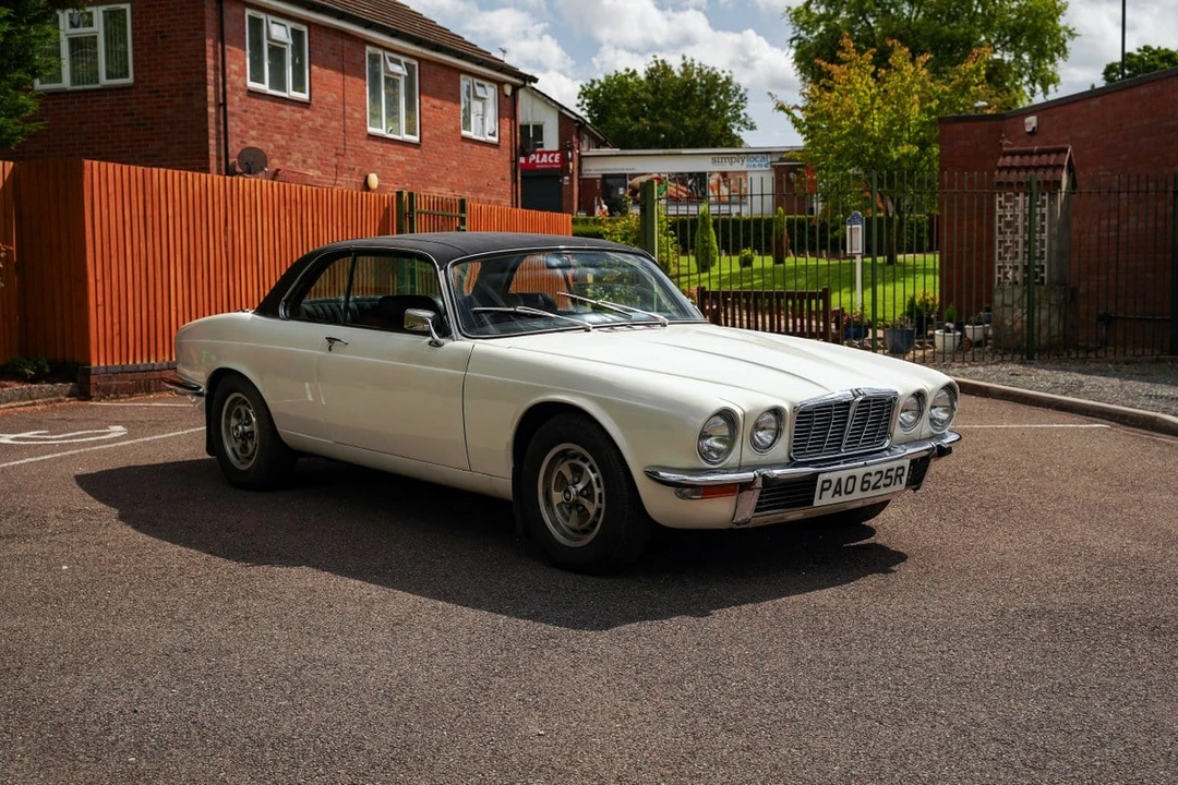 1976 Jaguar XJ Coupe - Image 12 of 30
