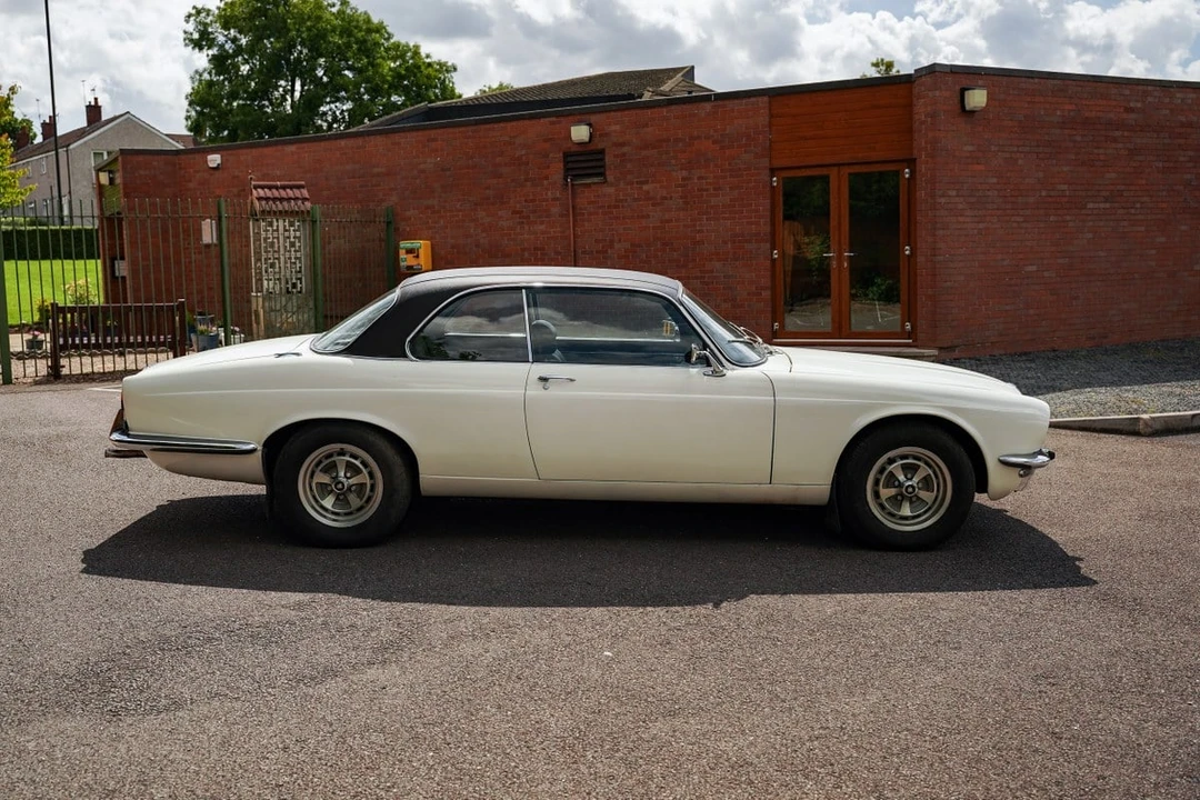 1976 Jaguar XJ Coupe - Image 17 of 30