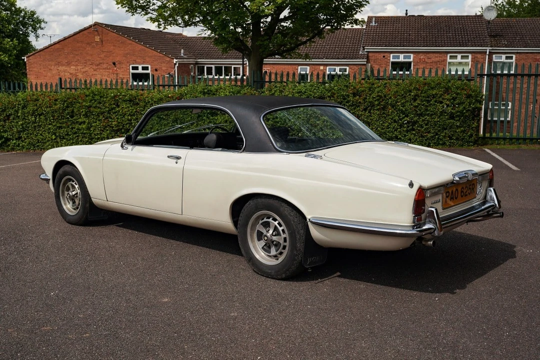 1976 Jaguar XJ Coupe - Image 26 of 30