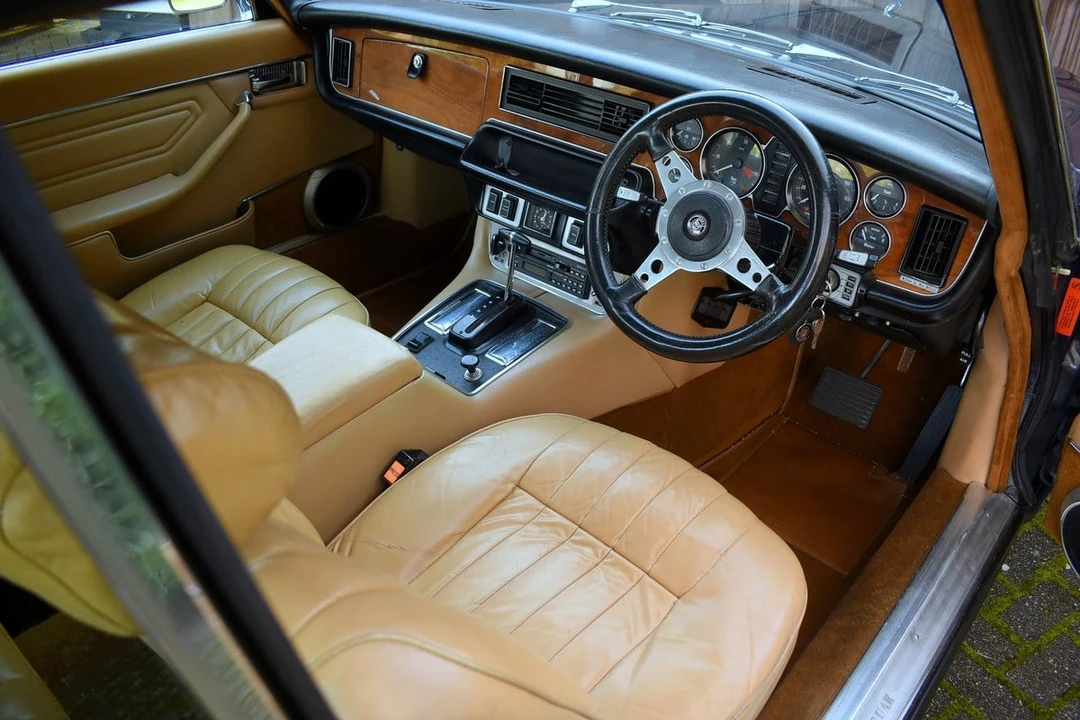 1976 Jaguar XJ Coupe - Image 28 of 30