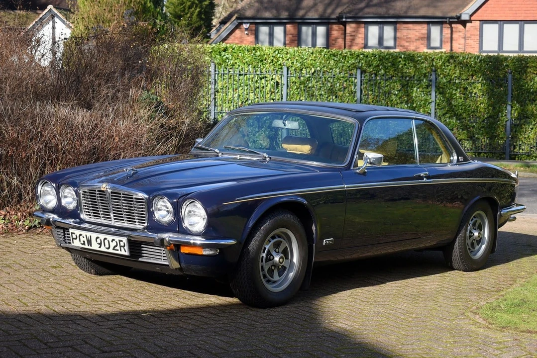1976 Jaguar XJ Coupe - Image 10 of 30