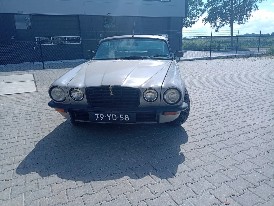 1975 Jaguar XJ Coupe - Image 7 of 30