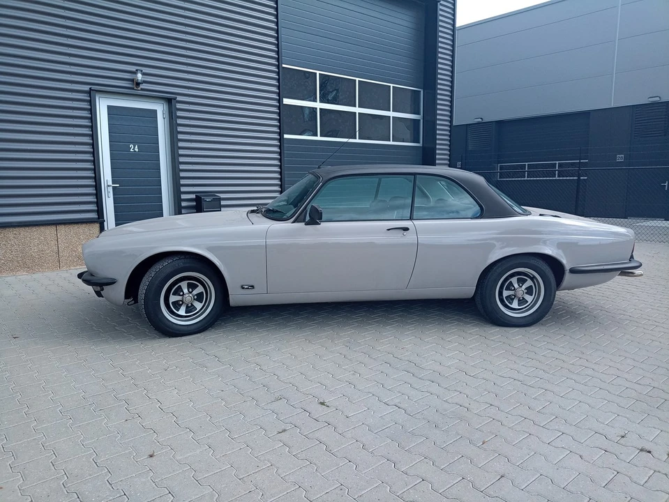 1975 Jaguar XJ Coupe - Image 14 of 30