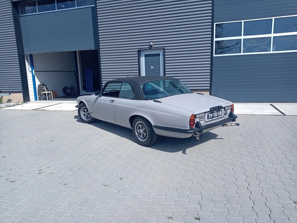 1975 Jaguar XJ Coupe - Image 9 of 30