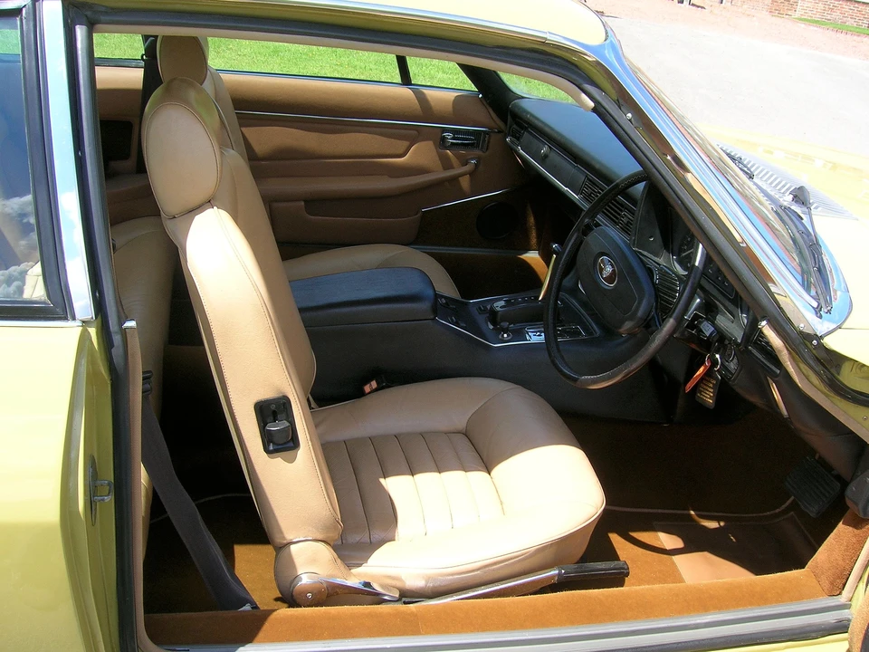 1976 Jaguar XJS Pre-Facelift V12 - Image 3 of 4