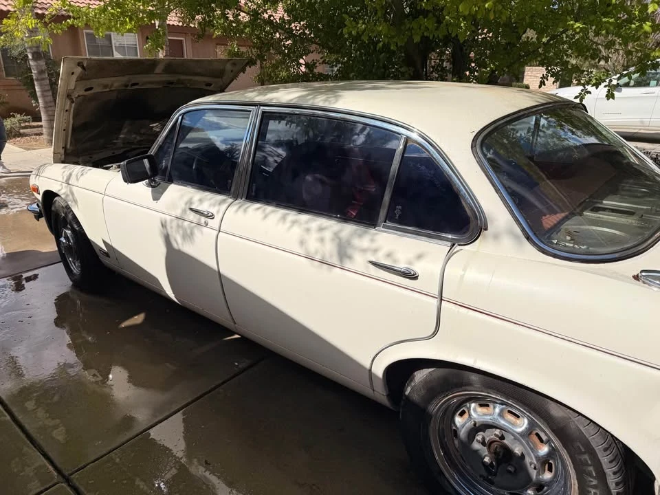 1976 Jaguar XJ Series 2 - Image 2 of 9