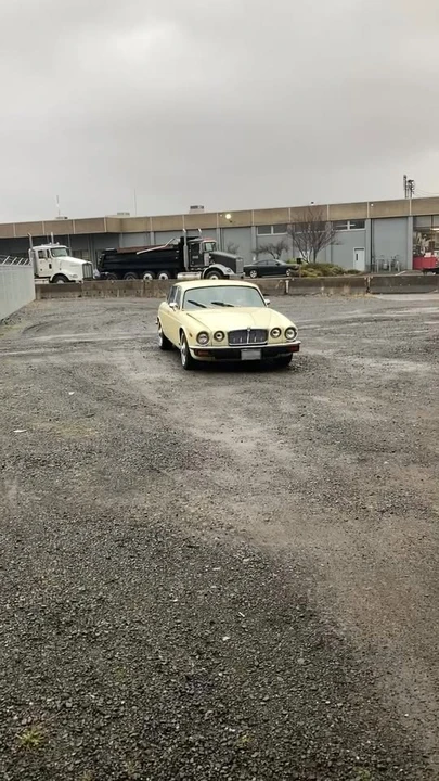 1976 Jaguar XJ Series 2 - Image 6 of 6