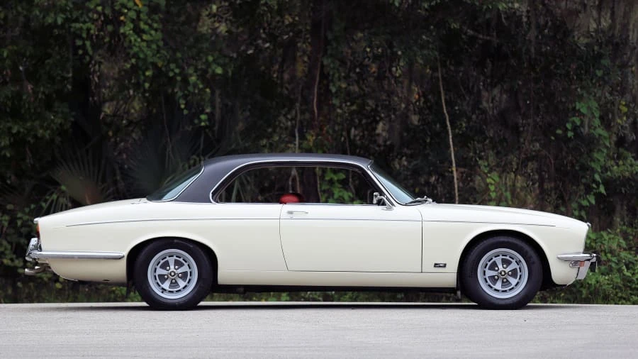 1976 Jaguar XJ Coupe - Image 11 of 12