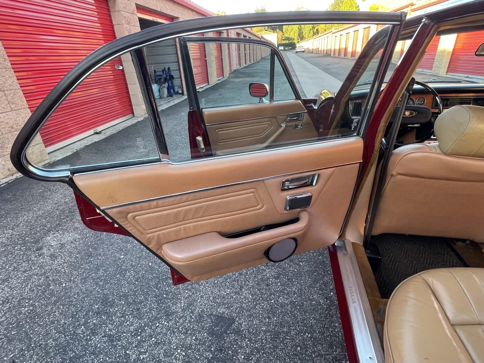 1976 Jaguar XJ Series 2 - Image 24 of 31
