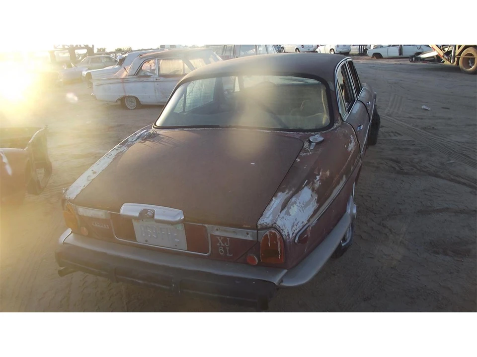 1976 Jaguar XJ Series 2 - Image 2 of 2