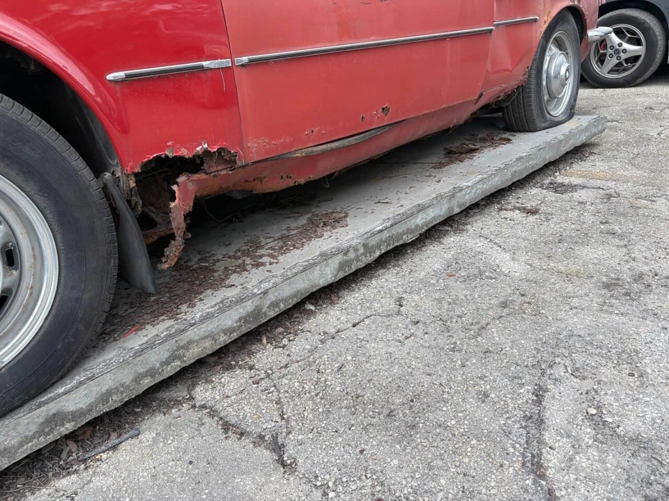 1976 Jaguar XJ Series 2 - Image 10 of 10