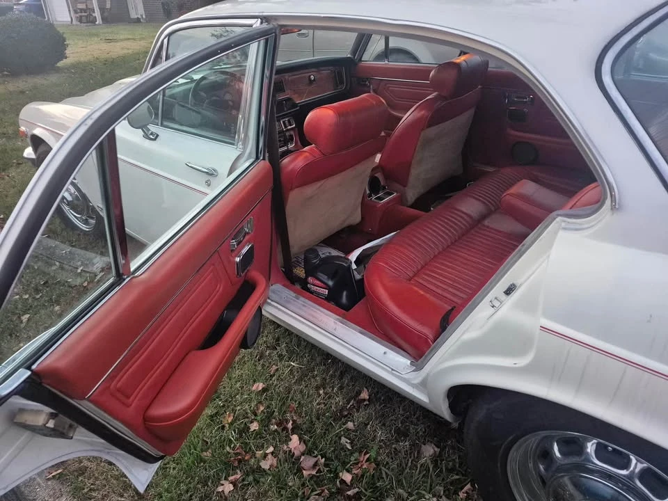1976 Jaguar XJ Series 2 - Image 2 of 4