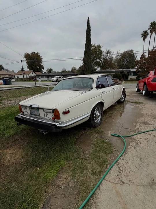 1976 Jaguar XJ Series 2 - Image 2 of 5