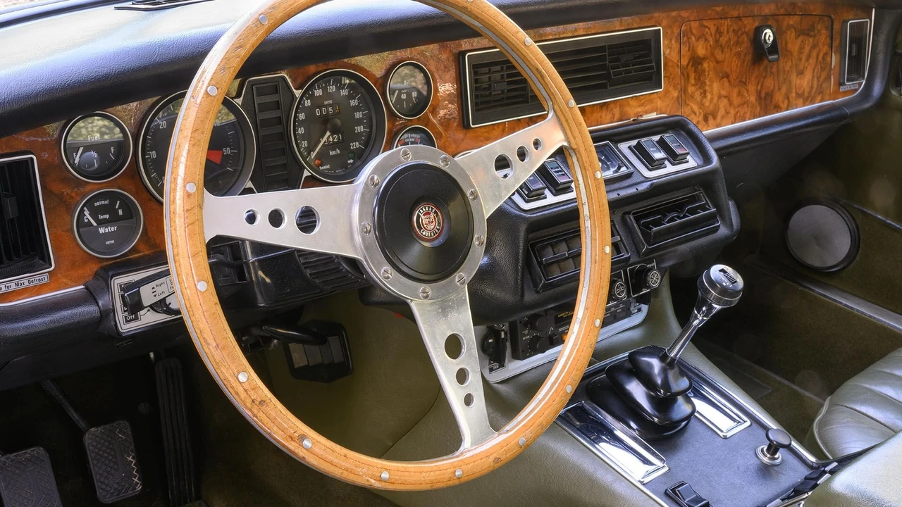 1976 Jaguar XJ Coupe - Image 21 of 31