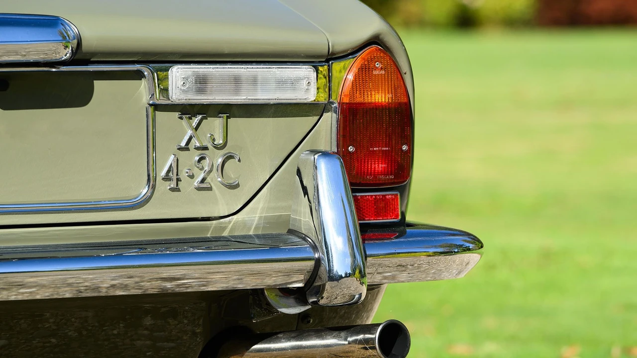 1976 Jaguar XJ Coupe - Image 15 of 31
