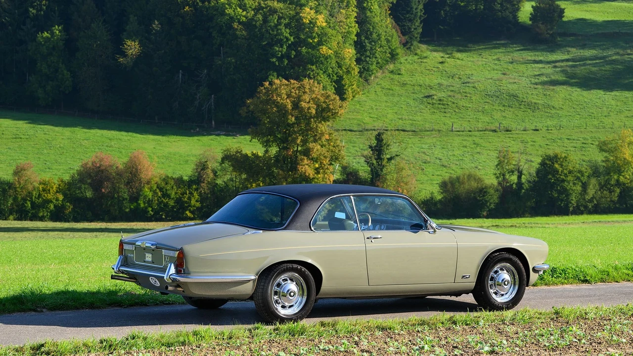 1976 Jaguar XJ Coupe - Image 7 of 31