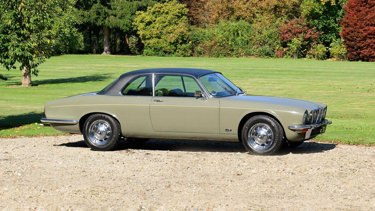 1976 Jaguar XJ Coupe - Image 17 of 31