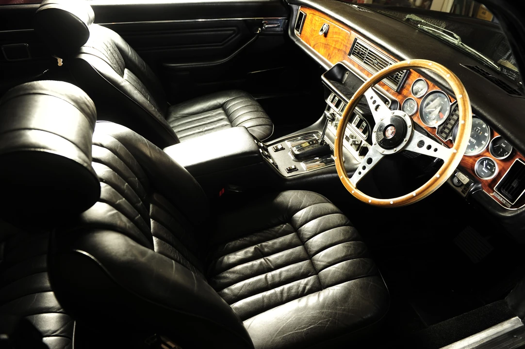 1976 Jaguar XJ Coupe - Image 6 of 6