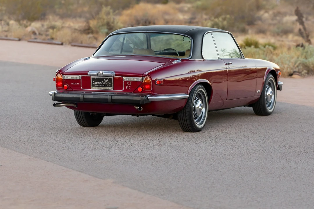 1976 Jaguar XJ Coupe - Image 28 of 31