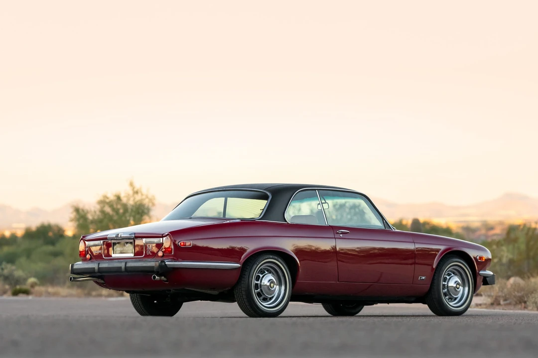 1976 Jaguar XJ Coupe - Image 25 of 31