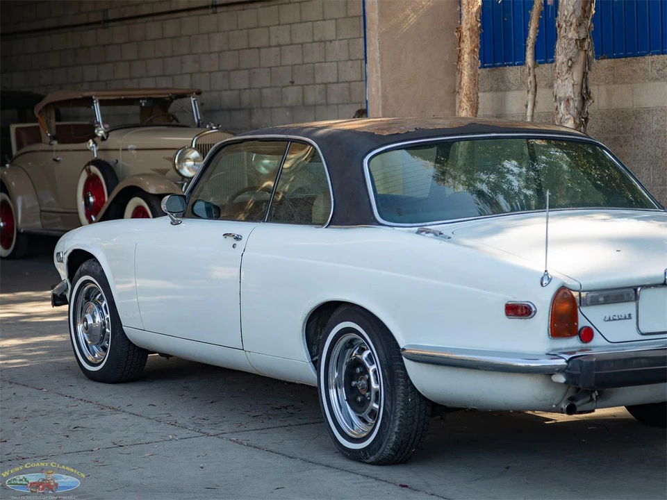 1976 Jaguar XJ Coupe - Image 22 of 31