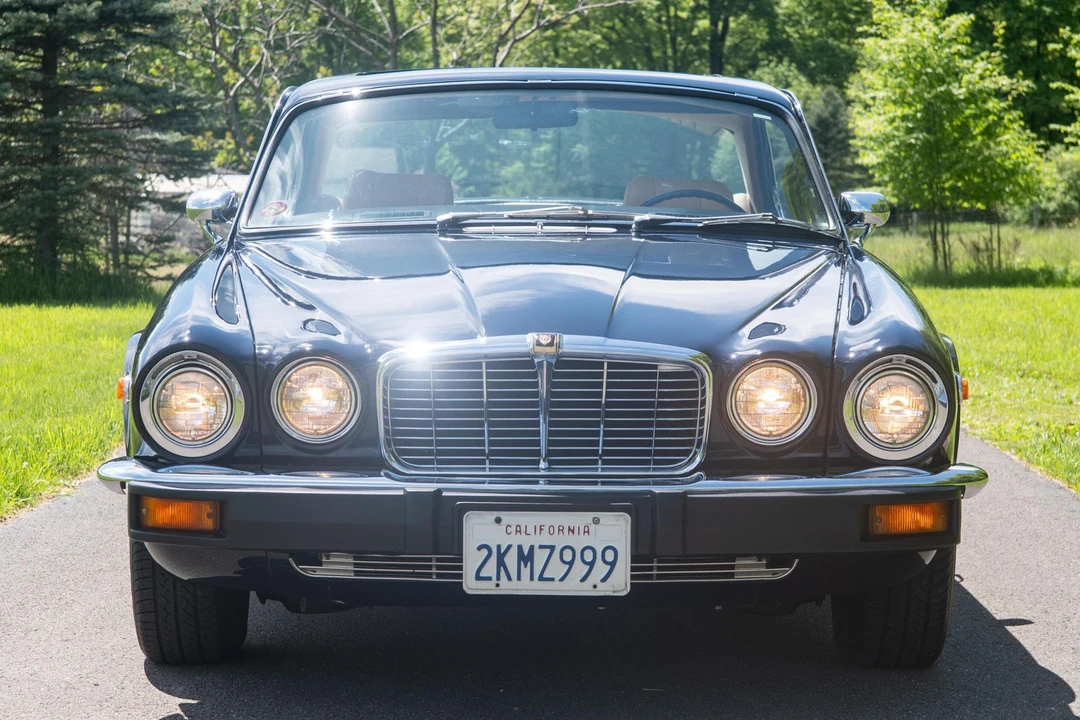 1976 Jaguar XJ Coupe - Image 2 of 31