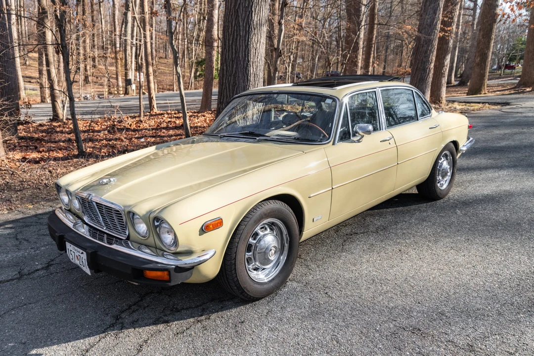 1976 Jaguar XJ Series 2 - Image 5 of 31