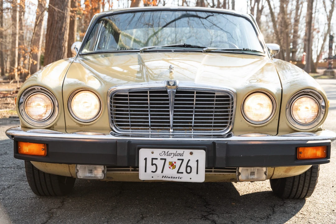 1976 Jaguar XJ Series 2 - Image 15 of 31