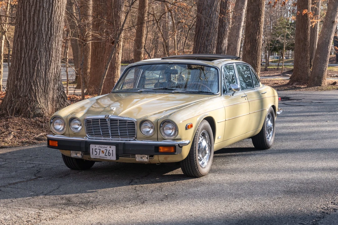 1976 Jaguar XJ Series 2 - Image 4 of 31