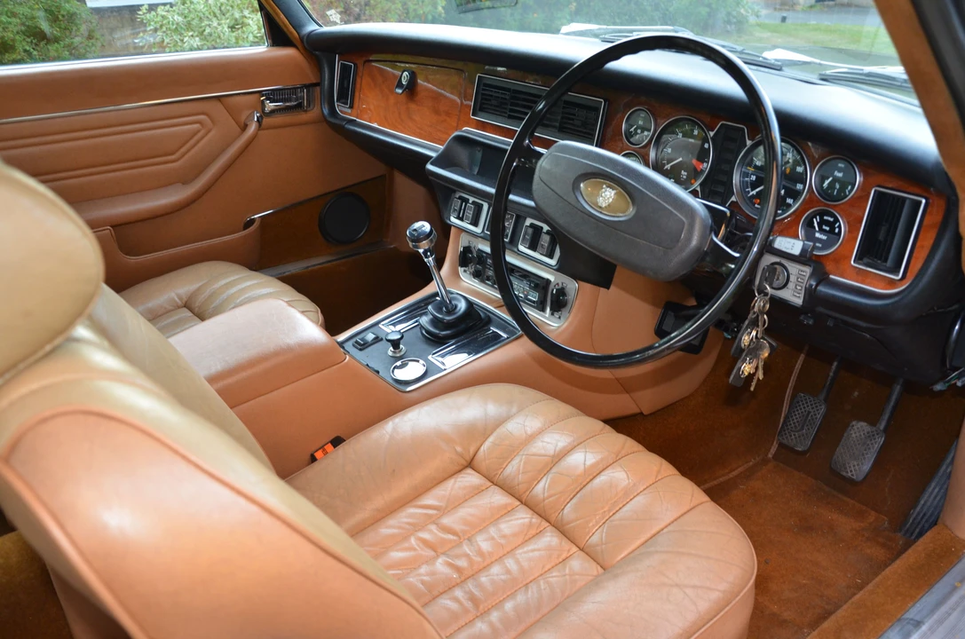 1976 Jaguar XJ Coupe - Image 7 of 10