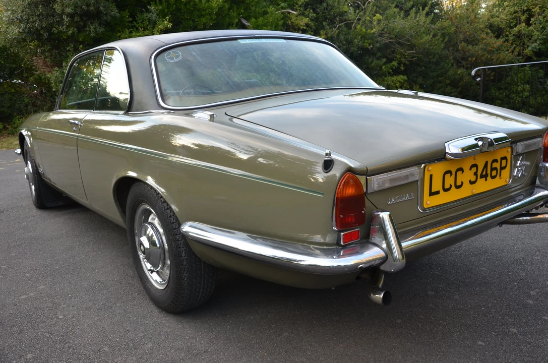 1976 Jaguar XJ Coupe - Image 4 of 10