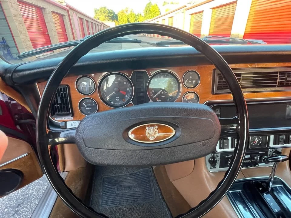 1976 Jaguar XJ Series 2 - Image 10 of 20