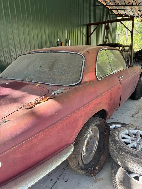 1976 Jaguar XJ Series 2 - Image 2 of 3