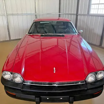 1976 Jaguar XJS 12 Cylinder
