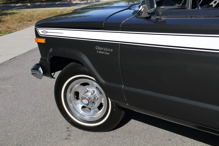 1976 Jeep SJ Cherokee - Image 16 of 30