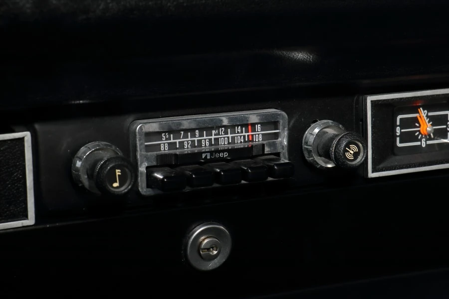 1976 Jeep SJ Cherokee - Image 19 of 30