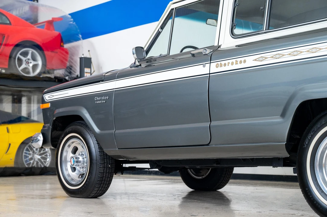 1976 Jeep SJ Cherokee - Image 28 of 31