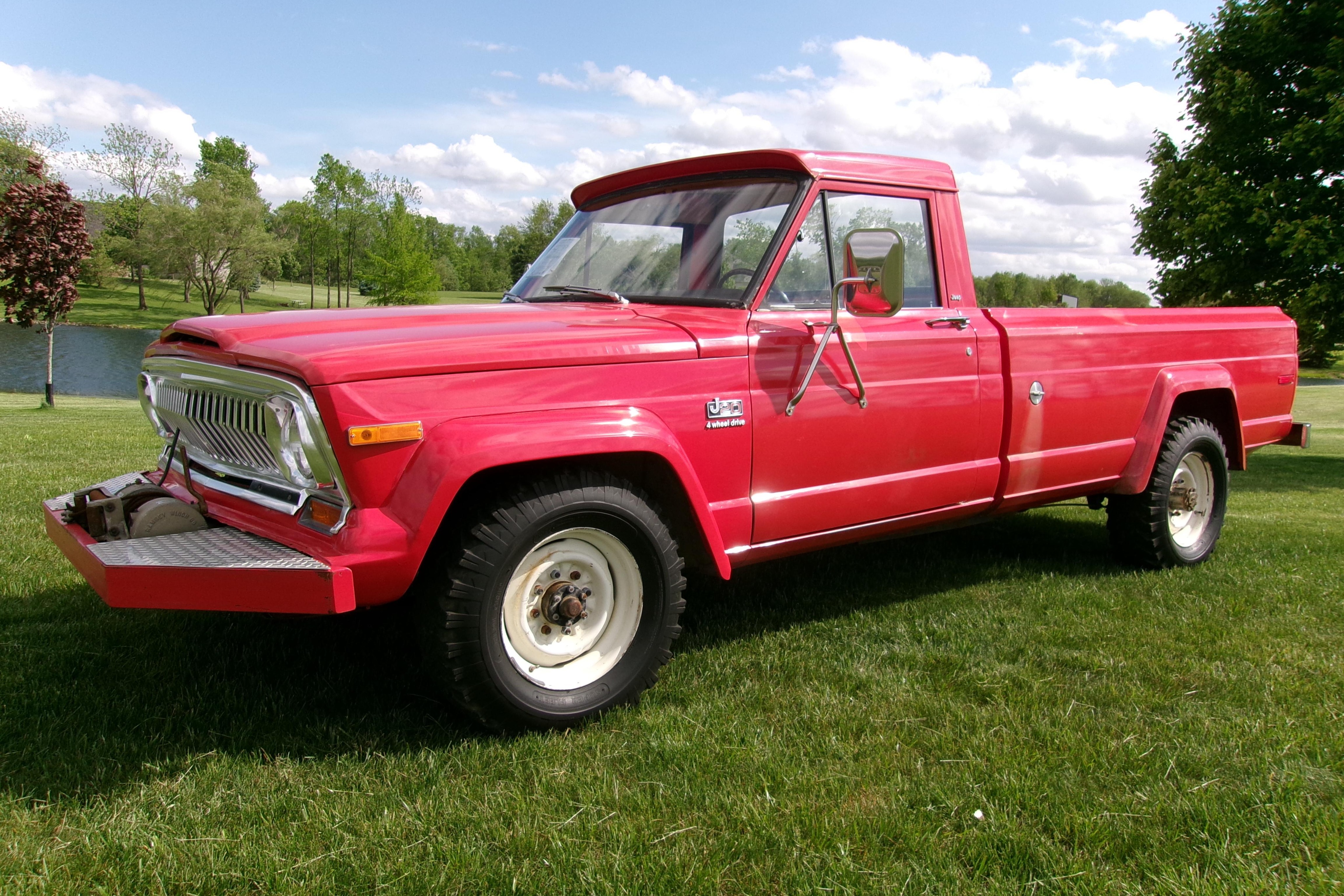 1976 Jeep J-20 4×4 Pickup