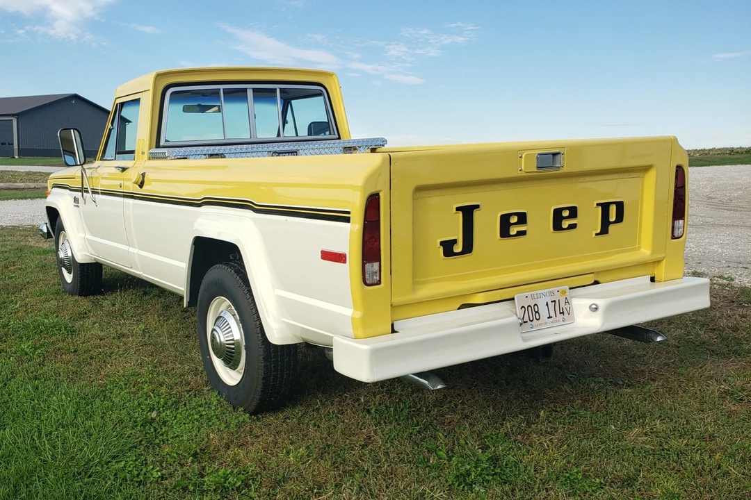 1976 Jeep SJ Gladiator - Image 8 of 31