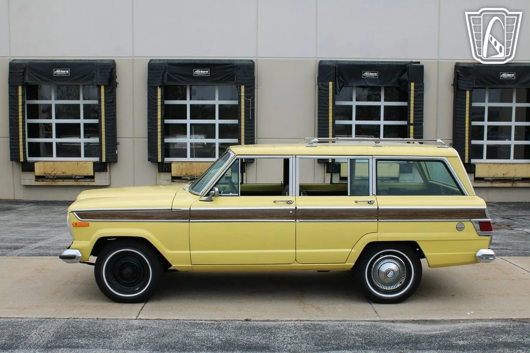 1976 Jeep SJ Wagoneer - Image 3 of 12