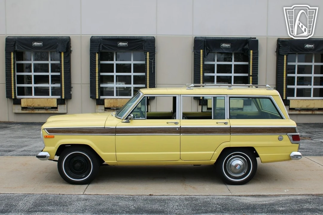 1976 Jeep SJ Wagoneer - Image 3 of 12