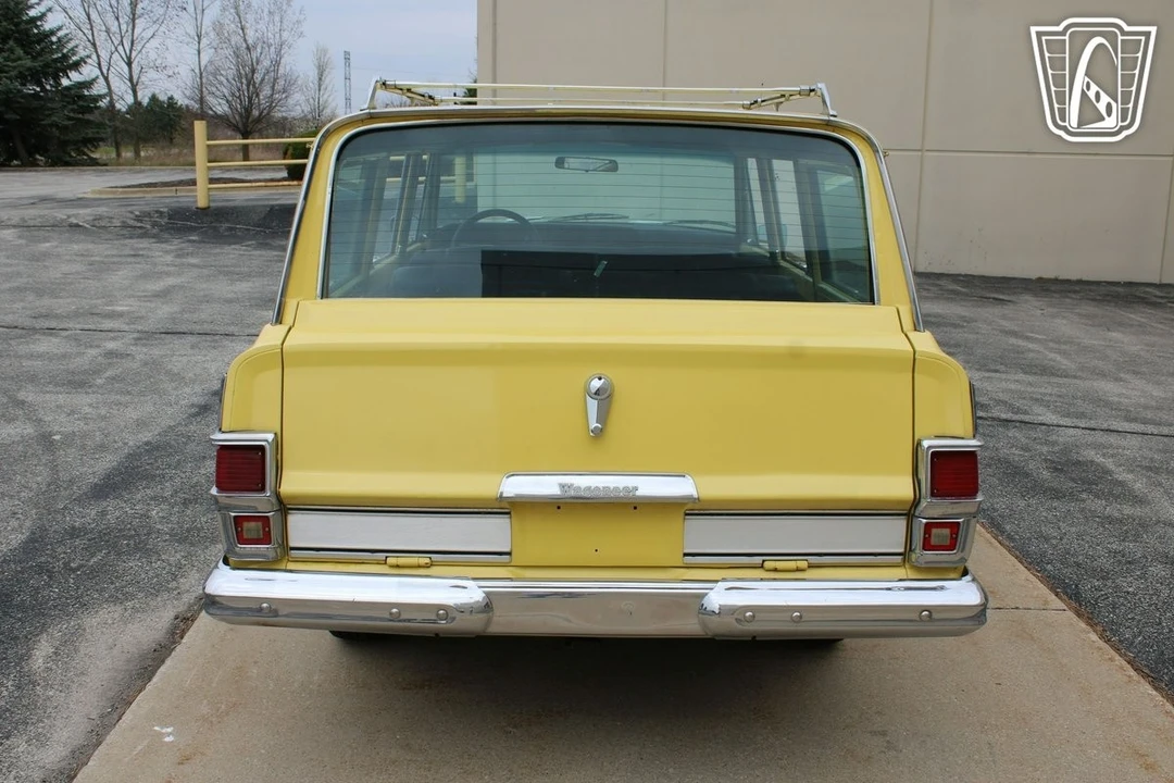 1976 Jeep SJ Wagoneer - Image 9 of 12