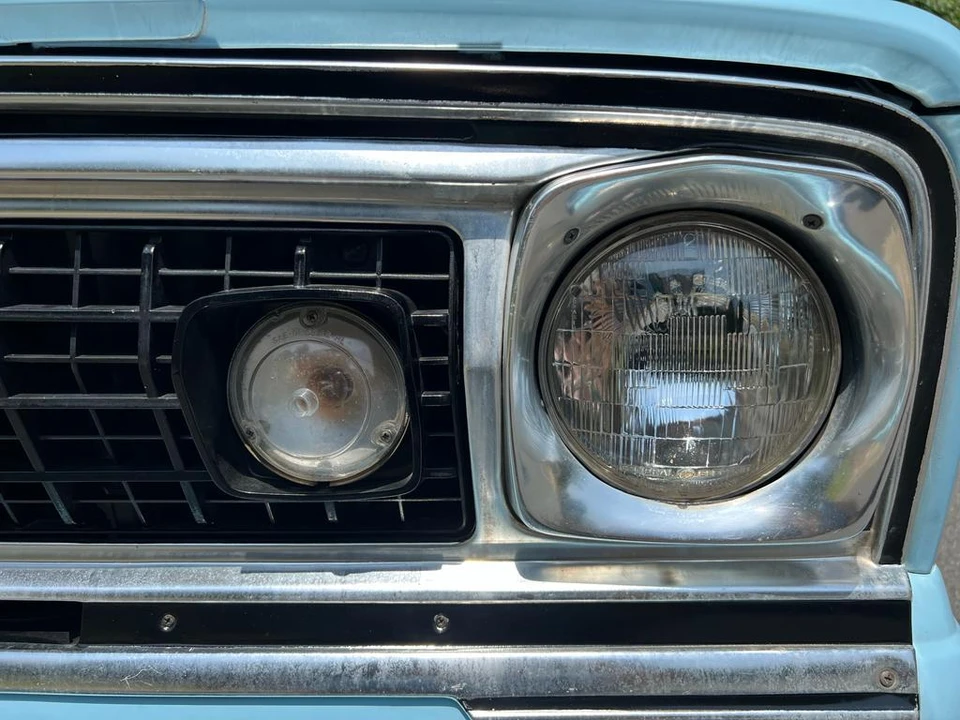 1976 Jeep SJ Wagoneer - Image 15 of 31