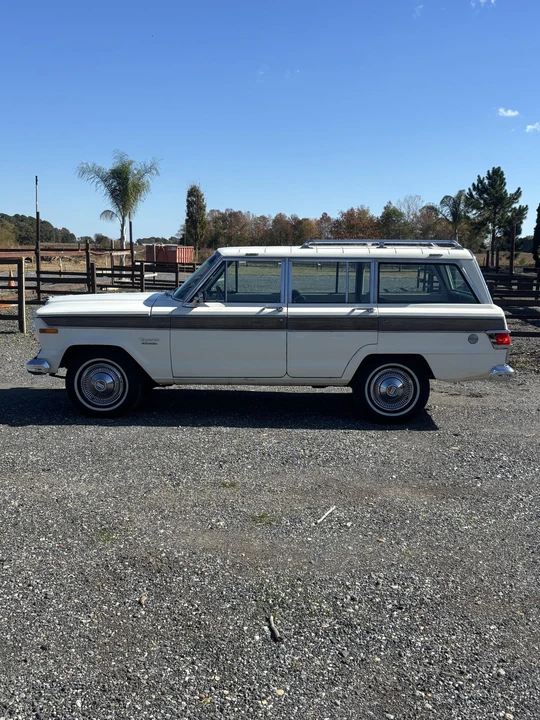 1976 Jeep SJ Cherokee - Image 4 of 31