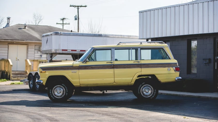 1976 Jeep SJ Wagoneer - Image 2 of 12