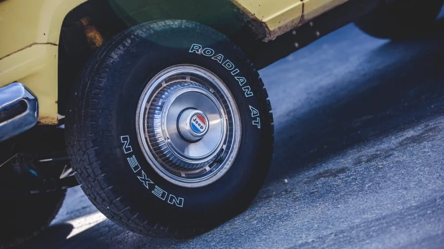 1976 Jeep SJ Wagoneer - Image 10 of 12