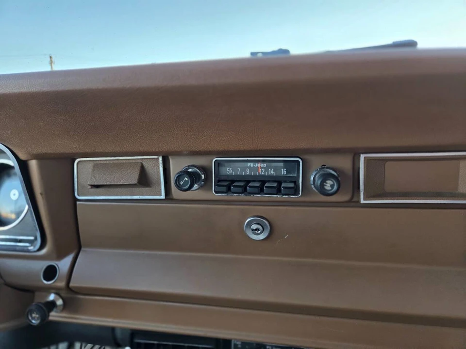 1976 Jeep SJ Wagoneer - Image 26 of 31