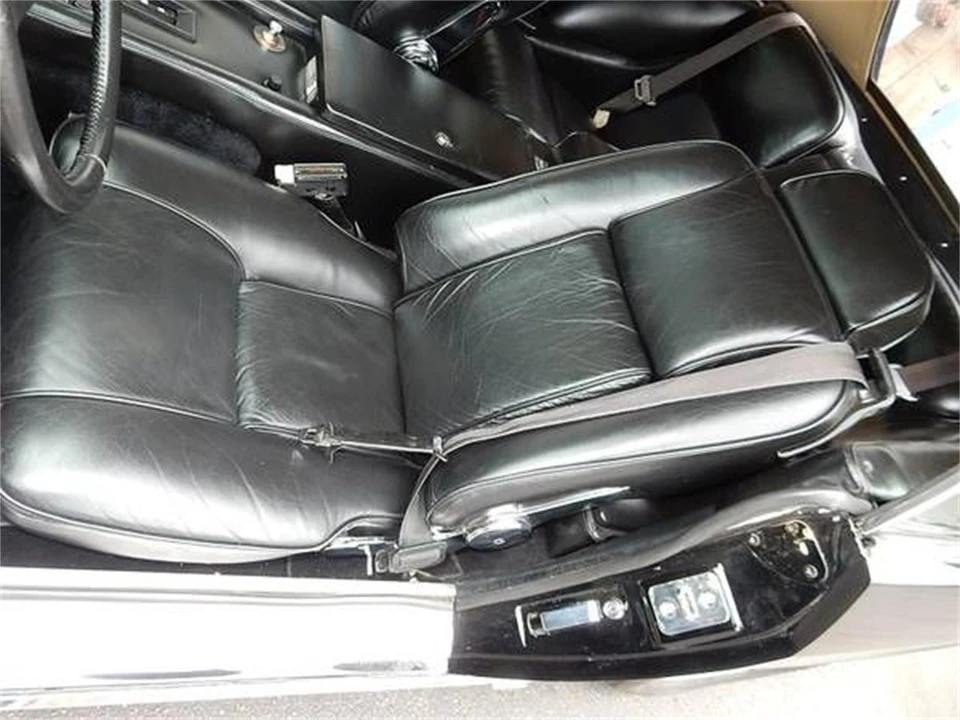 1976 Jensen Interceptor - Image 10 of 21