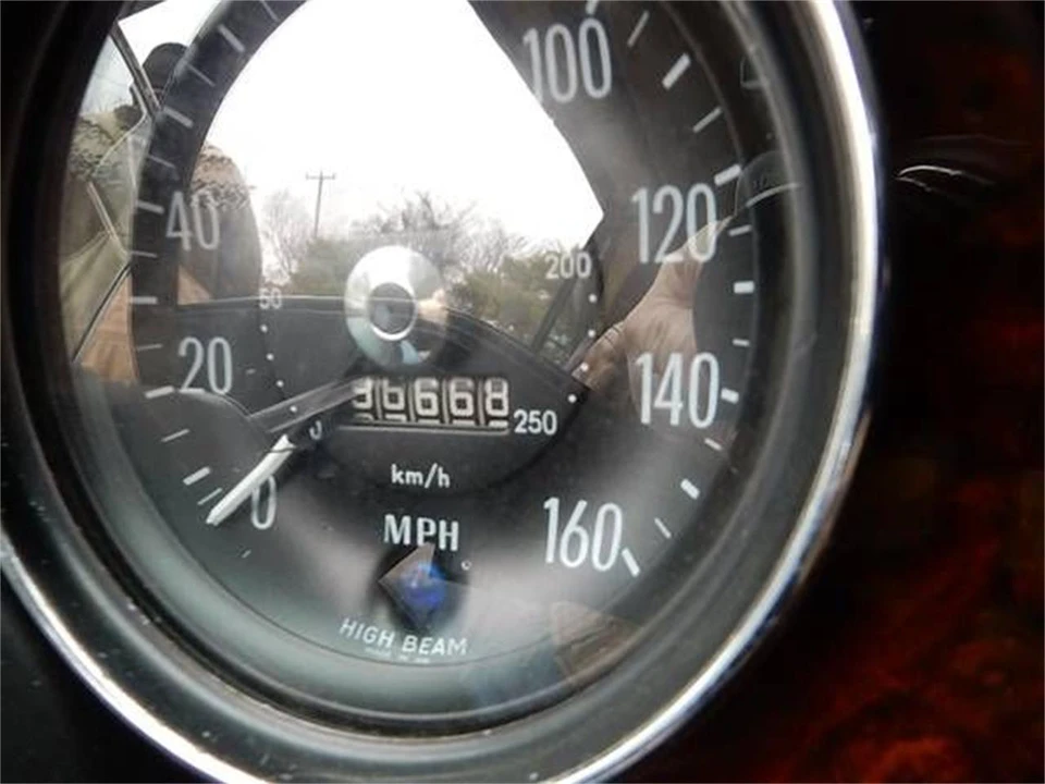 1976 Jensen Interceptor - Image 20 of 21