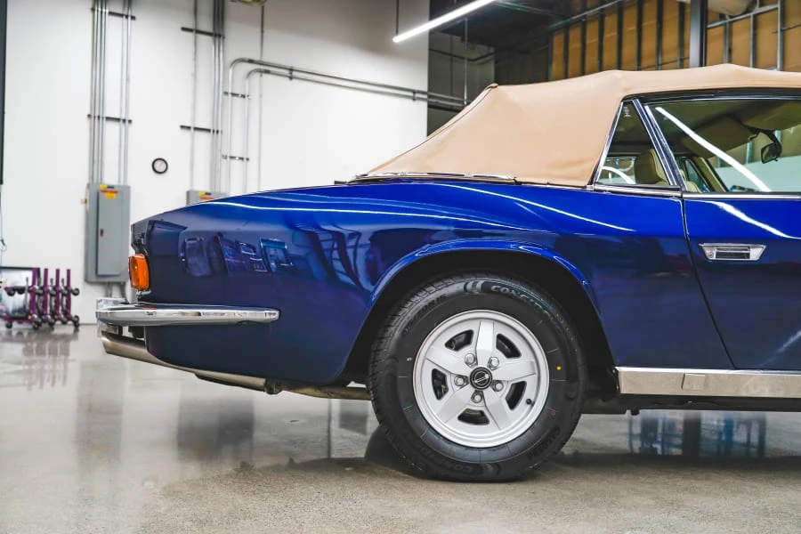 1976 Jensen Interceptor - Image 14 of 31
